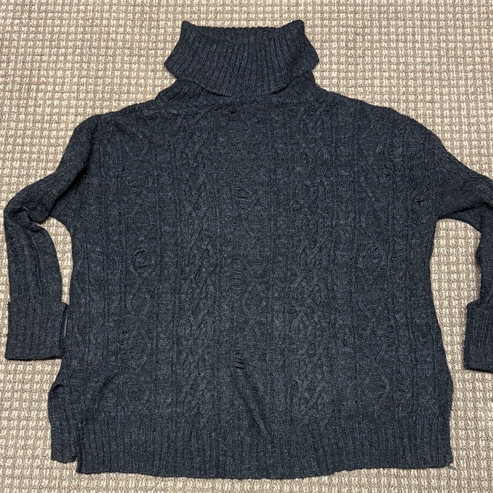 Free People Women's Charcoal Distressed Turtleneck Split Hem Sweater Sz Small - Picture 8 of 8